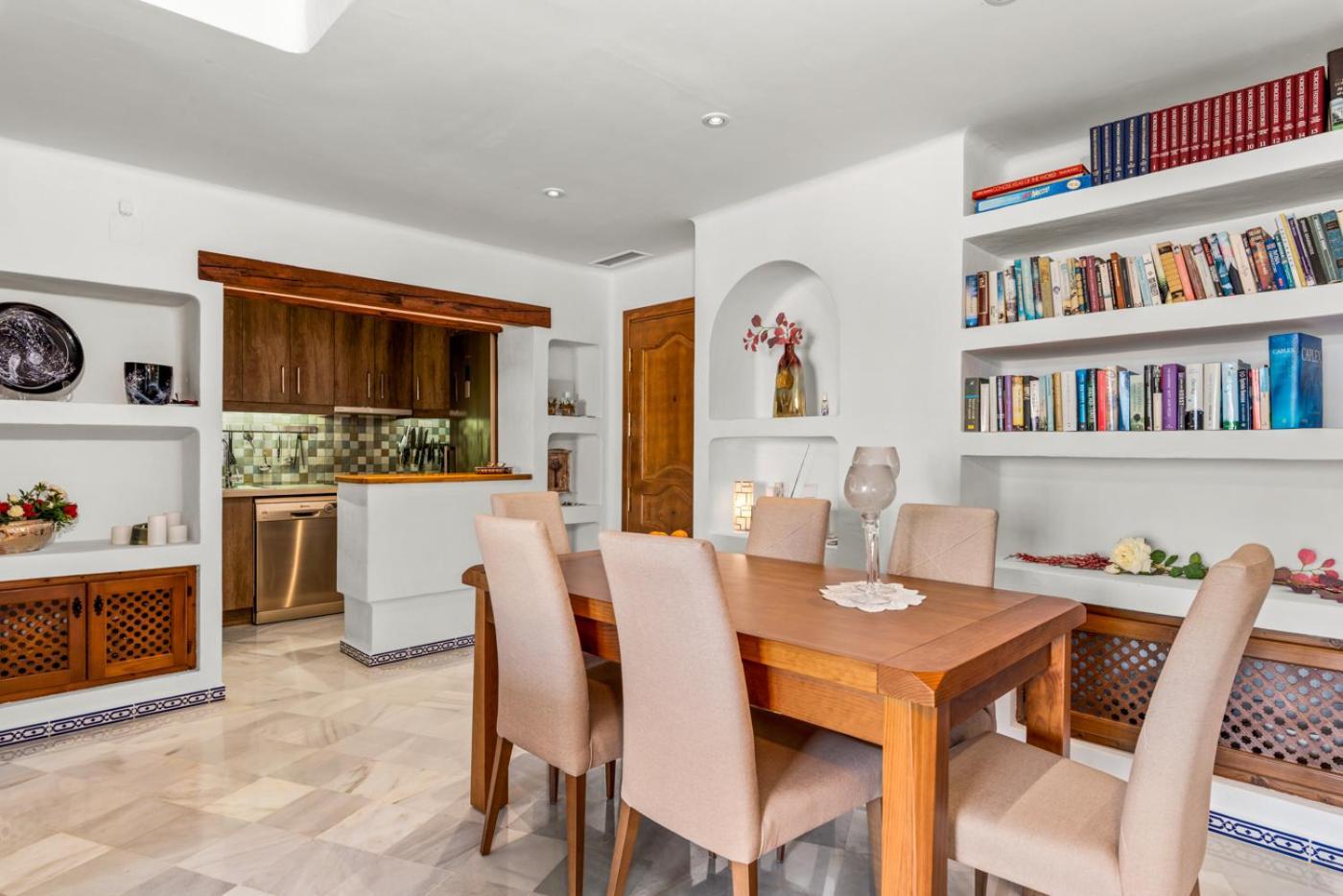 Aldea Del Mar - Rustic Temple Apartment Torrevieja