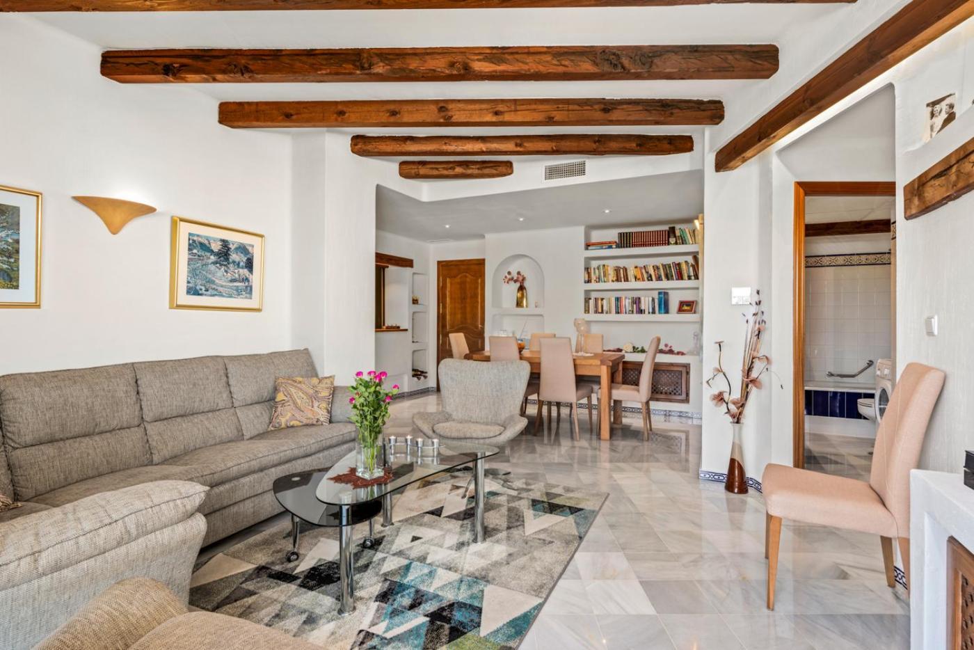 Aldea Del Mar - Rustic Temple Apartment Torrevieja